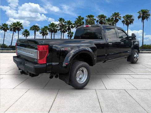 Used 2022 Ford F350 Platinum AWD/4WD image 7