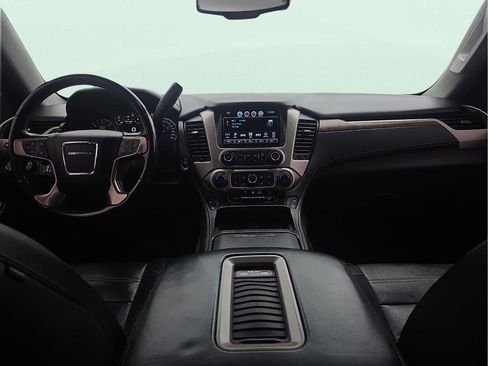 Used 2018 GMC Yukon Denali AWD/4WD image 12