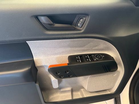 Used 2023 Ford Maverick XLT FWD image 19