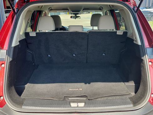 Certified 2023 Nissan Rogue SV FWD image 6