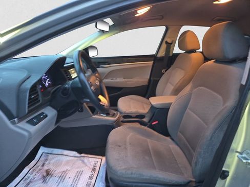 Used 2020 Hyundai Elantra SE image 9