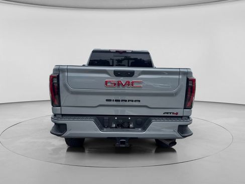 Used 2025 GMC Sierra 2500 AT4 w/ AT4 Premium Plus Package AWD/4WD image 4