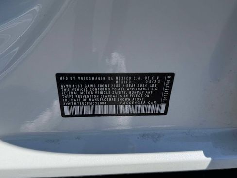 Used 2023 Volkswagen Jetta SE w/ Panoramic Sunroof Package FWD image 18
