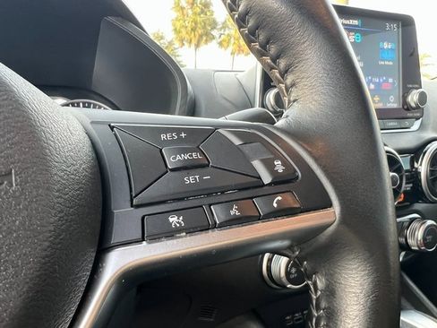 Used 2022 Nissan Sentra SV w/ Trunk Package image 18