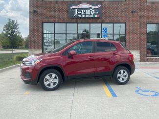 Used 2021 Chevrolet Trax LT w/ LT Convenience Package image 1