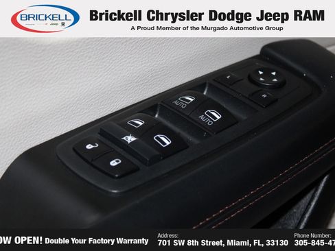Used 2020 Chrysler Pacifica Touring w/ Advanced Safetytec Group FWD image 23