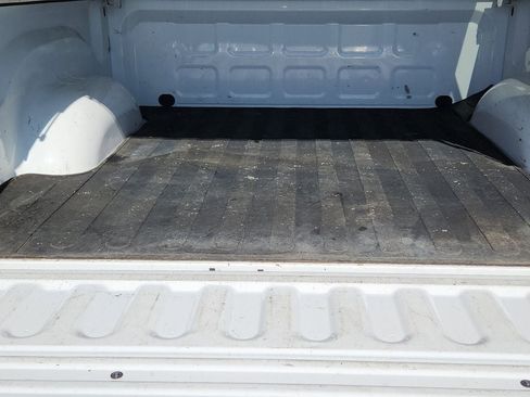 Used 2017 RAM 1500 Express AWD/4WD image 23