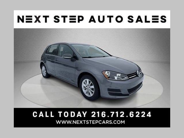 Used 2017 Volkswagen Golf S FWD image 1