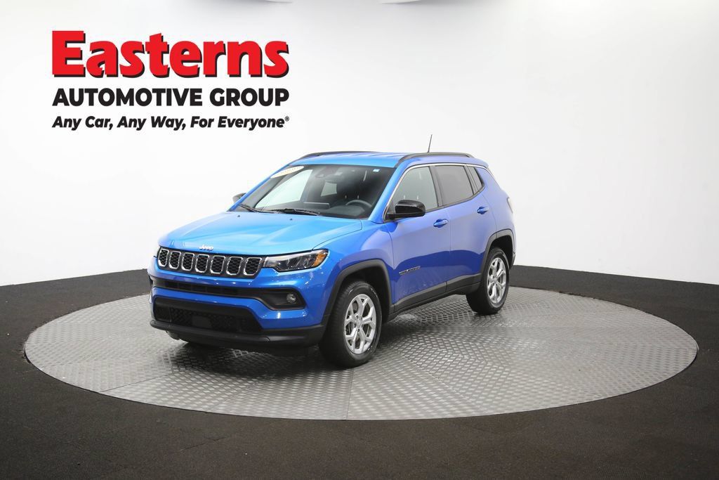 Used 2024 Jeep Compass Latitude AWD/4WD image 55