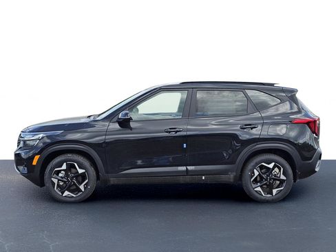 New 2026 Kia Seltos S FWD image 13