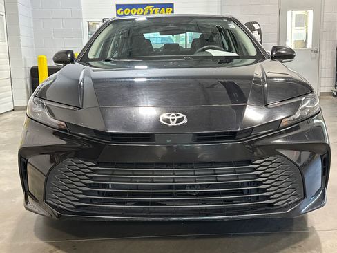Used 2025 Toyota Camry LE FWD image 2