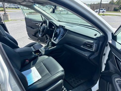 Certified 2021 Subaru Outback Limited AWD/4WD image 13