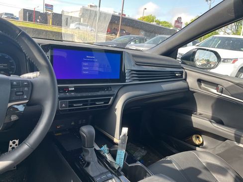 Used 2025 Toyota Camry XSE FWD image 26