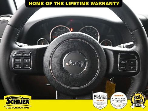 Used 2016 Jeep Wrangler Rubicon w/ Power Convenience Group image 28