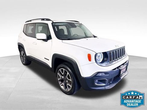 Used 2016 Jeep Renegade Latitude w/ Popular Equipment Group AWD/4WD image 2