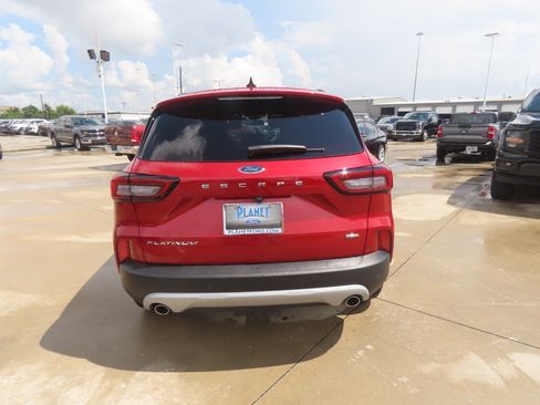 Used 2023 Ford Escape Platinum FWD image 13