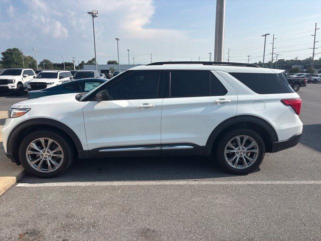 Certified 2020 Ford Explorer XLT w/ Equipment Group 202A AWD/4WD image 6