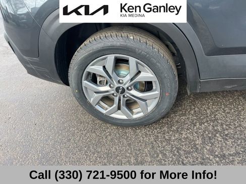 Certified 2024 Kia Seltos S image 23