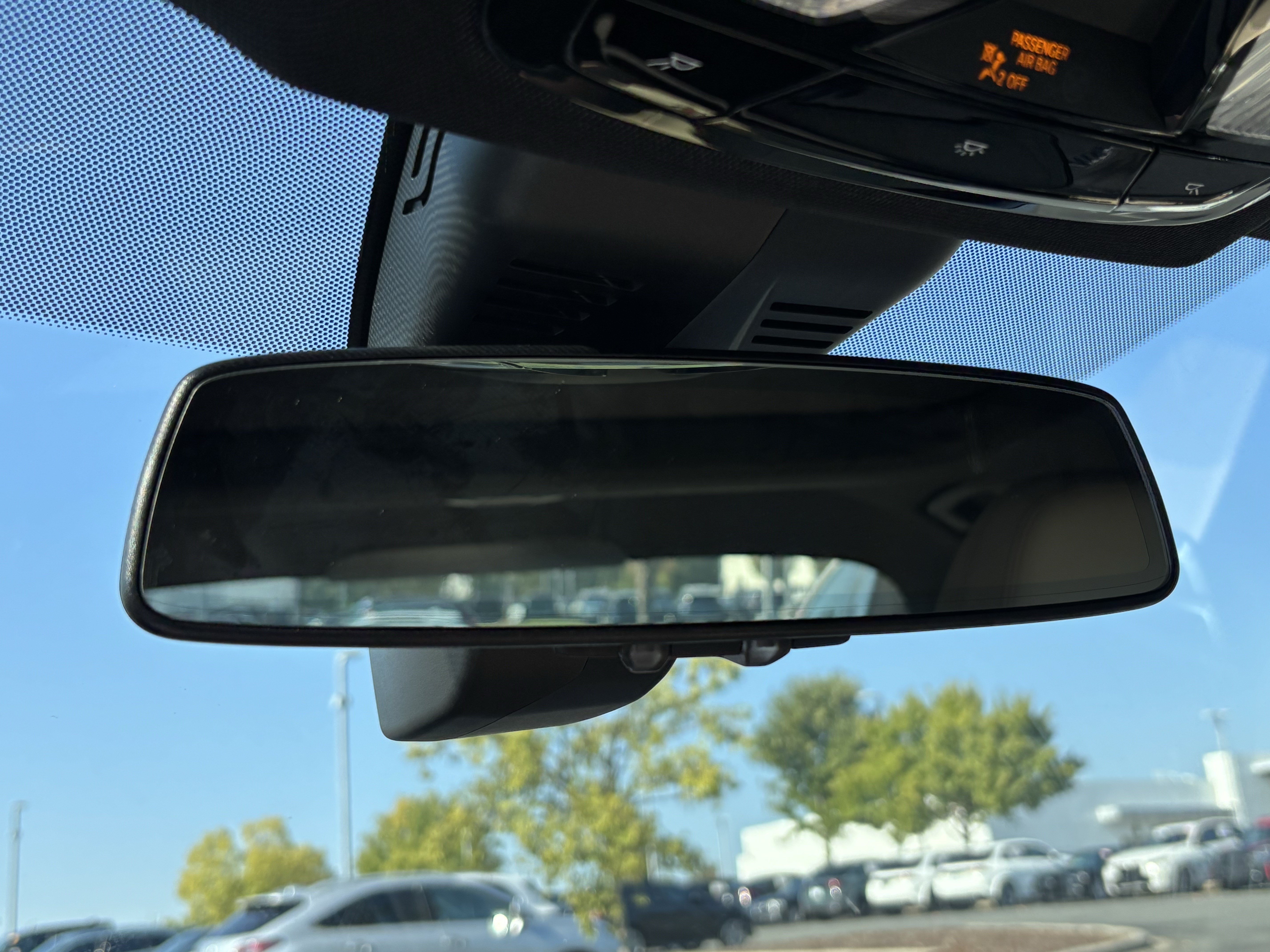 Certified 2025 BMW 330i Sedan RWD image 28