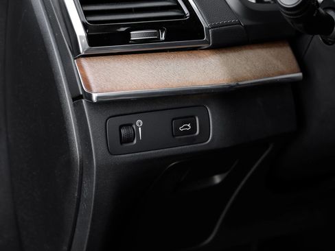 Used 2019 Volvo XC90 T6 Inscription w/ Advanced Package image 29