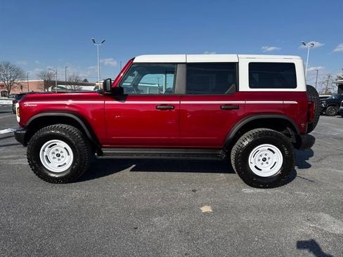 New 2025 Ford Bronco Heritage Edition image 2