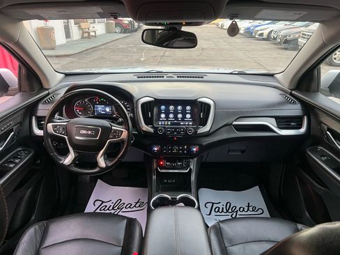 Used 2018 GMC Terrain SLT w/ Preferred Package image 17