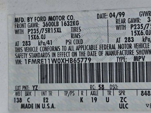 Used 1999 Ford E-150 and Econoline 150 Wagon RWD image 10
