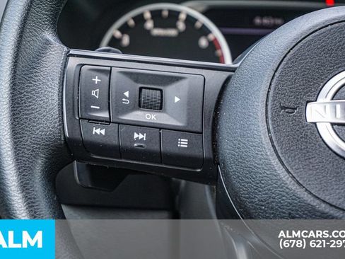 Used 2024 Nissan Rogue SV AWD/4WD image 29