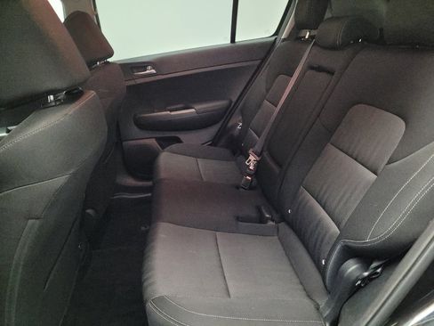 Used 2020 Kia Sportage LX FWD image 18