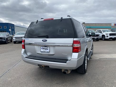 Used 2017 Ford Expedition Limited image 22