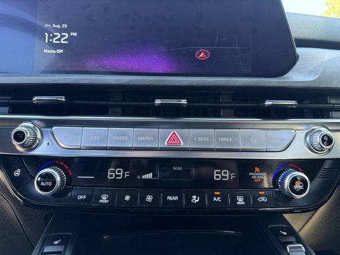 Used 2024 Kia Telluride SX Prestige X-Pro image 30