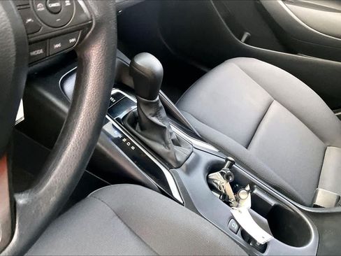 Used 2024 Toyota Corolla LE FWD image 15