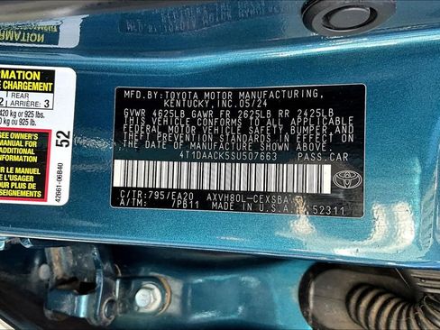 Used 2025 Toyota Camry SE image 34