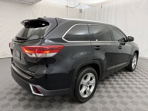 Used 2019 Toyota Highlander Limited image 4