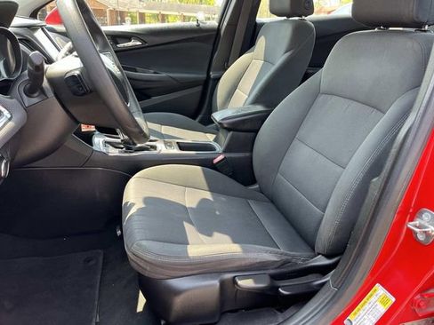 Used 2017 Chevrolet Cruze LT FWD image 25