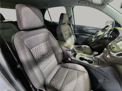 Used 2018 Chevrolet Equinox LT image 25