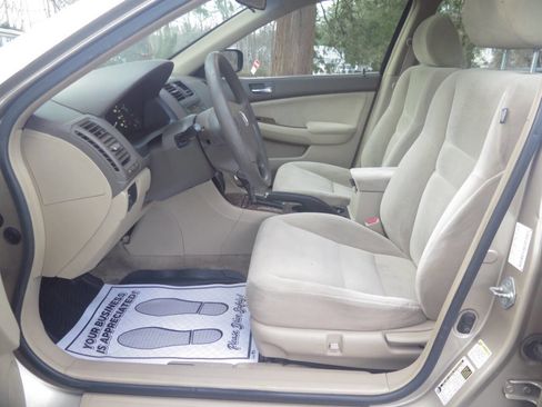 Used 2006 Honda Accord EX image 11