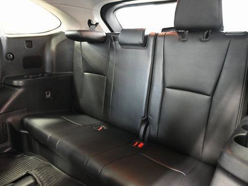 Used 2022 Toyota Highlander Platinum image 13