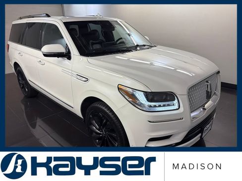Certified 2021 Lincoln Navigator Reserve AWD/4WD image 1