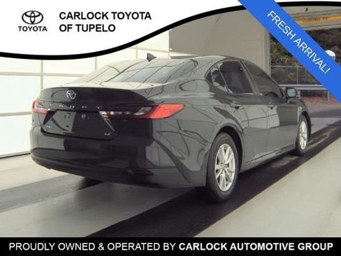 Used 2025 Toyota Camry LE FWD image 4