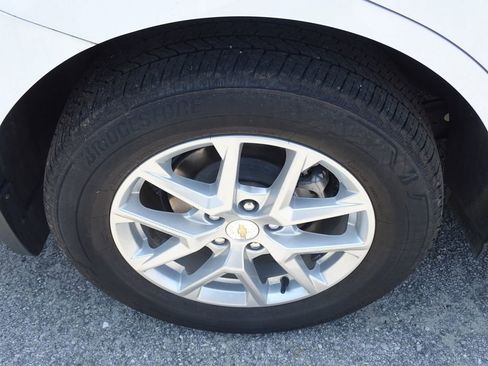 Used 2023 Chevrolet Equinox LT w/ LPO, Floor Liner Package image 14