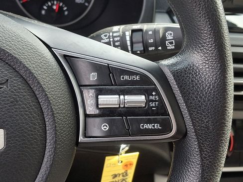 Used 2023 Kia Seltos LX AWD/4WD image 22