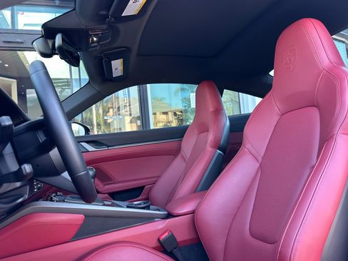 Used 2024 Porsche 911 Carrera S image 5