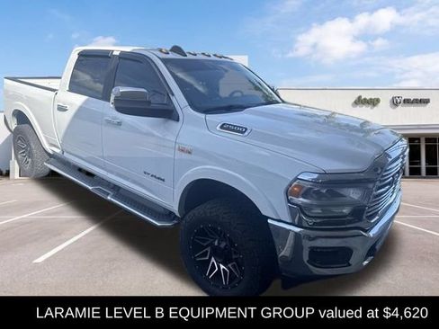 Used 2022 RAM 2500 Laramie AWD/4WD image 1