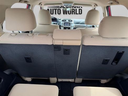 Used 2018 Toyota 4Runner SR5 image 36