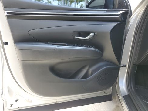 Used 2023 Hyundai Tucson SE FWD image 20