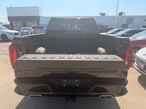 Used 2024 GMC Sierra 1500 Denali w/ Technology Package AWD/4WD image 5
