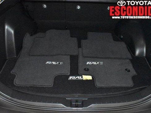 Certified 2022 Toyota RAV4 XLE w/ Convenience Package image 9