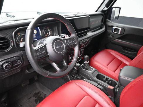 Used 2024 Jeep Wrangler Unlimited Rubicon 392 w/ Dual Top Group AWD/4WD image 21