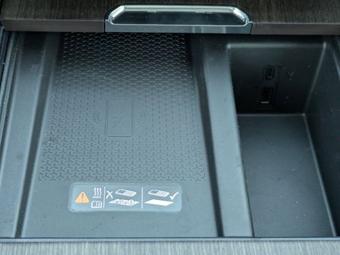 New 2026 GMC Acadia Denali image 29